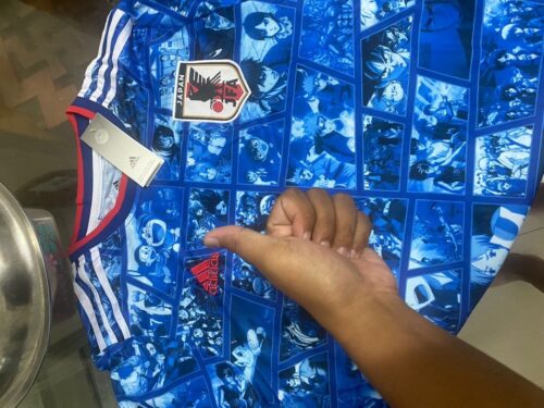 Cliquez pour afficher en plein écran Maillot Japon Luffy Edition One Piece Bleu photo review