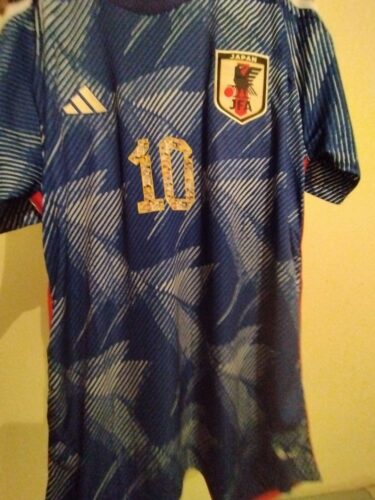 Cliquez pour afficher en plein écran Maillot Japon Domicile 2024 2025 Y3 photo review