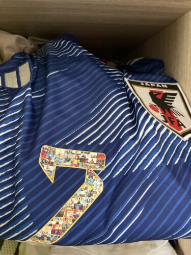 Cliquez pour afficher en plein écran Maillot Japon Domicile 2024 2025 Y3 photo review